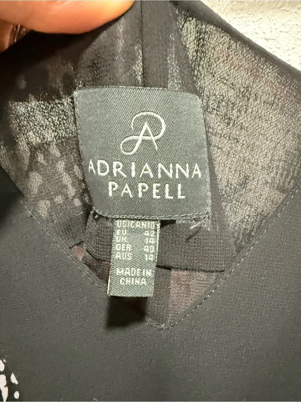 Adrianna Papell preowned sleeveless